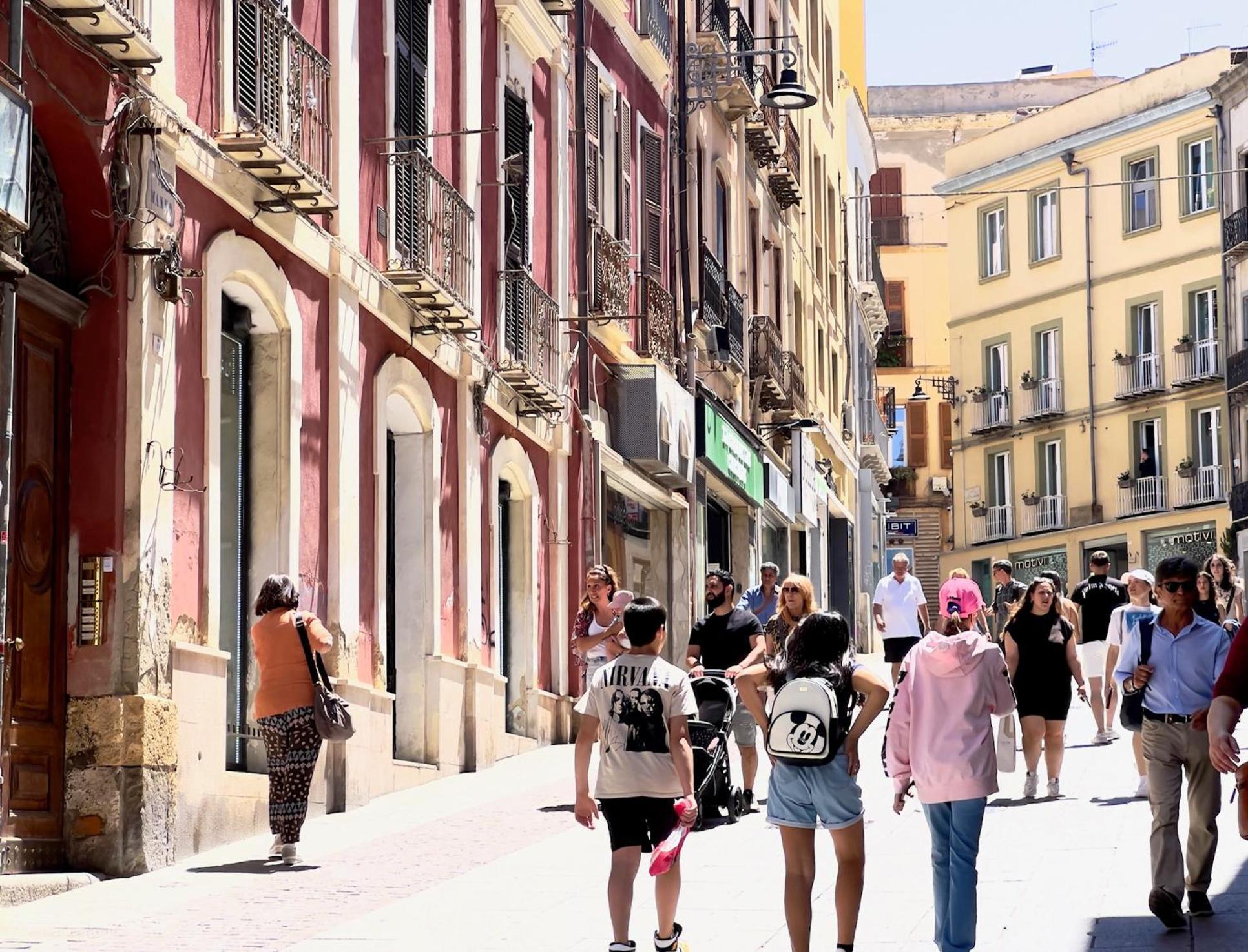 Apartment In The City Centre - Free Parking Cagliari Exterior foto